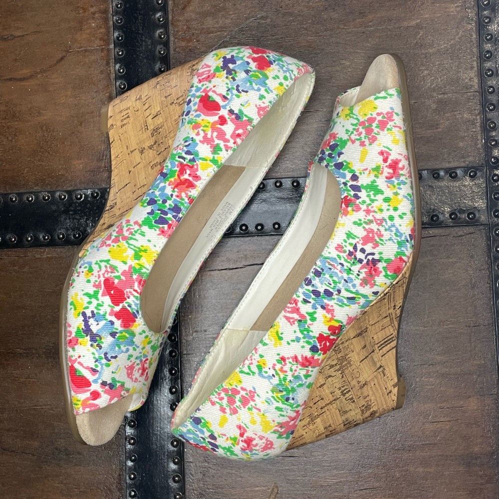 Aerosoles A2 canvas over cork look peep toe wedge. - Picture 3 of 4